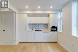 10XX 1365 DAVIE STREET Vancouver, BC V6E 1N5