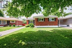 B - 1342 HANBURY STREET Ottawa, ON K2C 2M2