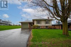 53 HILLSIDE DRIVE Kawartha Lakes (Lindsay), ON K9V 1A3