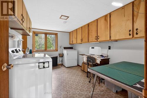 147 Second Line, Douro-Dummer, ON - Indoor Photo Showing Laundry Room