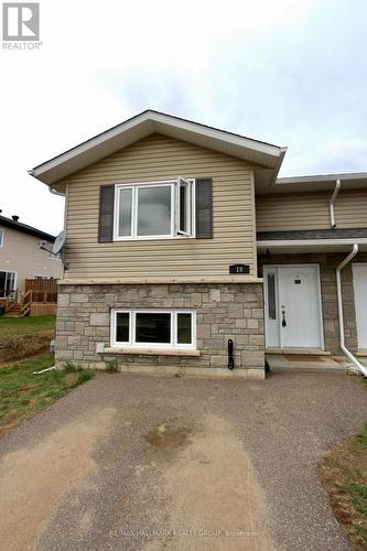 18 WILLIAM THOMAS DRIVE  Petawawa, ON K8H 0C3