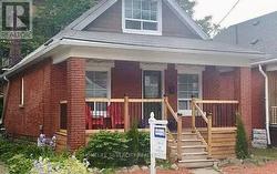 24 WEBBER AVENUE  Hamilton, ON L8N 1W3