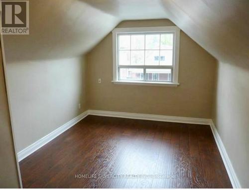 24 Webber Avenue, Hamilton, ON - Indoor Photo Showing Other Room