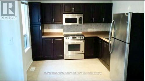 24 Webber Avenue, Hamilton, ON - Indoor Photo Showing Kitchen