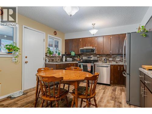 1224 Third Avenue, Trail, BC - Indoor