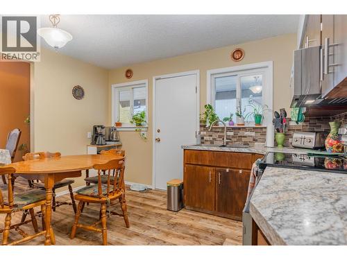 1224 Third Avenue, Trail, BC - Indoor Photo Showing Dining Room