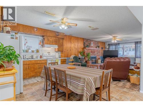 1224 Third Avenue, Trail, BC - Indoor Photo Showing Other Room
