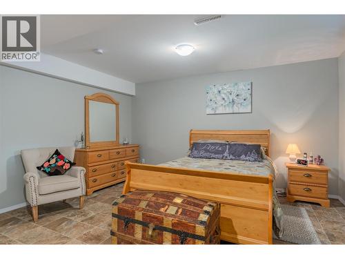 1224 Third Avenue, Trail, BC - Indoor Photo Showing Bedroom