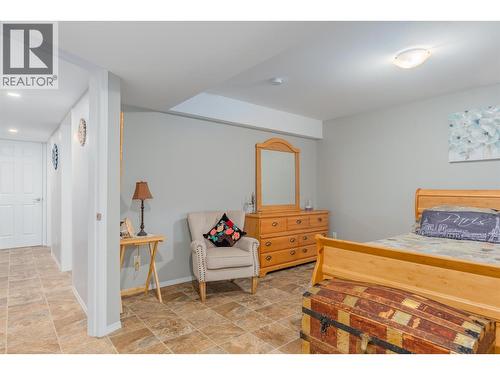 1224 Third Avenue, Trail, BC - Indoor Photo Showing Bedroom