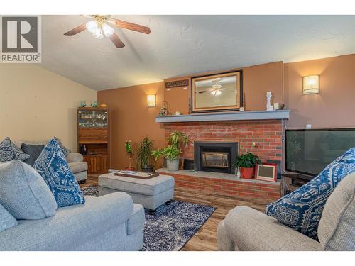 1224 Third Avenue, Trail, BC - Indoor Photo Showing Living Room With Fireplace