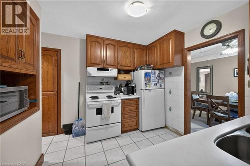 186 Seneca Avenue, Hamilton, ON - Indoor Photo Showing Kitchen