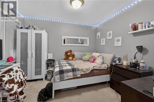 186 Seneca Avenue, Hamilton, ON - Indoor Photo Showing Bedroom