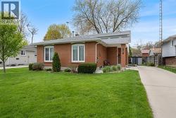 1599 COVENTRY COURT  Sarnia, ON N7S 3X7