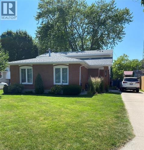 1599 COVENTRY COURT  Sarnia, ON N7S 3X7