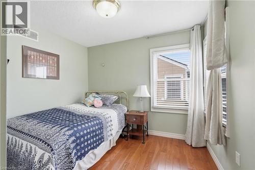 44 Selkirk Avenue, Hamilton, ON - Indoor Photo Showing Bedroom