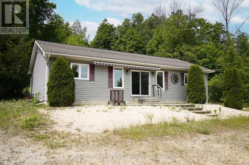 35 BRYANT STREET  South Bruce Peninsula, ON N0H 2T0