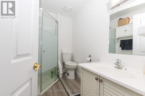 64 - 77 Linwell Road, St. Catharines (Lakeport), ON - Indoor Photo Showing Bathroom