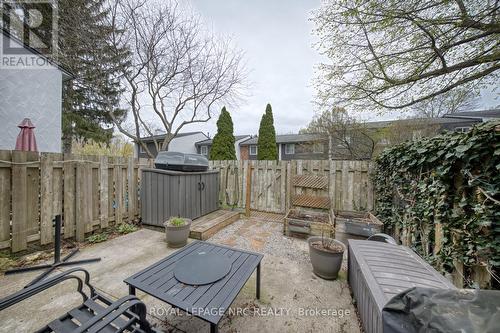 64 - 77 Linwell Road, St. Catharines (Lakeport), ON - Outdoor
