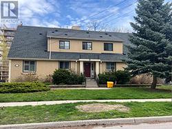 4 - 425 BURLINGTON AVENUE Burlington, ON L7S 1R3