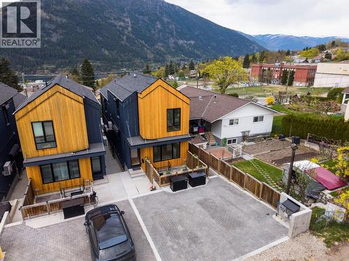 518 Robson Street Unit# B  Nelson, BC V1L 5A7