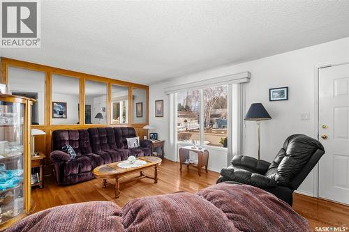 503 Bennett Drive, Prince Albert, SK - Indoor Photo Showing Living Room