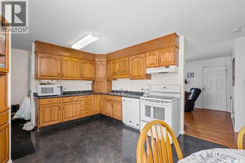 503 Bennett Drive, Prince Albert, SK - Indoor Photo Showing Kitchen
