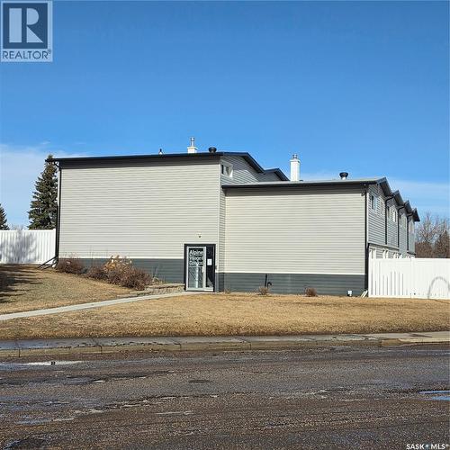 17 1292 Gordon ROAD  Moose Jaw, SK S6H 3E5