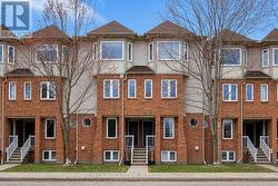 1350 GUTHRIE STREET  Ottawa, ON K2H 1G8