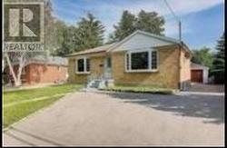 MAIN FL - 34 CARTIER CRESCENT Richmond Hill, ON L4C 2N2