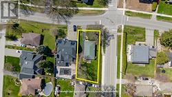 493 LEES LANE Oakville, ON L6L 4T3