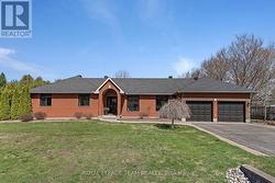 6567 COURTLAND GROVE CRESCENT Ottawa, ON K4P 1G5