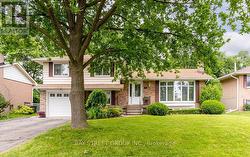 49 RAYNE AVENUE Oakville, ON L6H 1C1