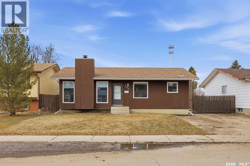 142 Heise Crescent, Saskatoon, SK - Outdoor