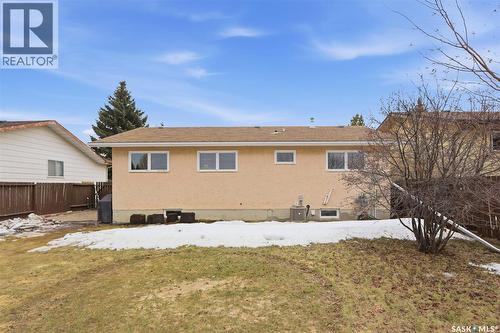 142 Heise Crescent, Saskatoon, SK - Outdoor