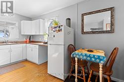 Dining area. - 