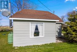 Newer vinyl windows. - 