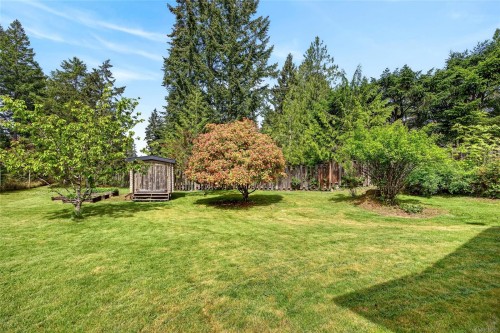 140 Quarry Dr, Salt Spring, BC 