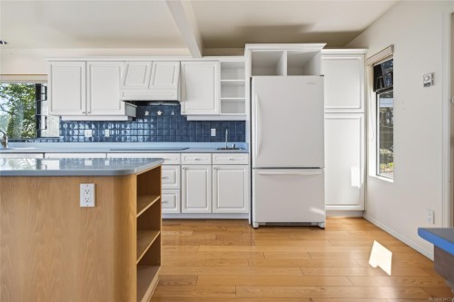 3643 Island Hwy South, Campbell River, BC 