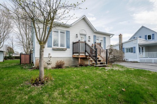 Façade - 31 Rue Quintal, Saint-Liboire, QC - Outdoor With Deck Patio Veranda
