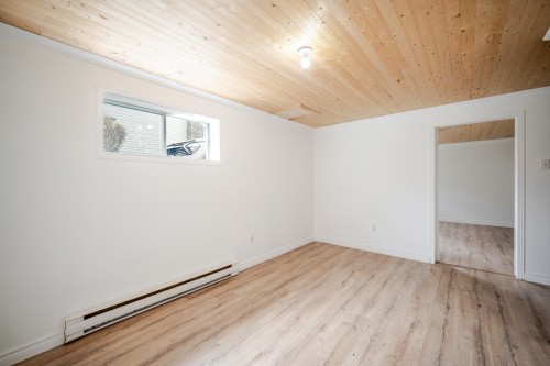 Salle familiale - 31 Rue Quintal, Saint-Liboire, QC - Indoor Photo Showing Other Room