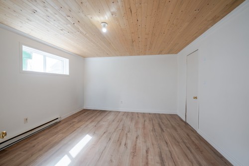 Chambre à coucher - 31 Rue Quintal, Saint-Liboire, QC - Indoor Photo Showing Other Room