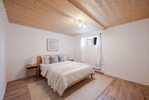 Chambre à coucher - 31 Rue Quintal, Saint-Liboire, QC - Indoor Photo Showing Bedroom