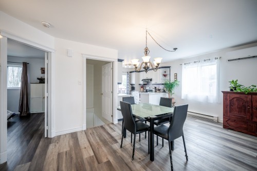 Salle à manger - 31 Rue Quintal, Saint-Liboire, QC - Indoor Photo Showing Dining Room