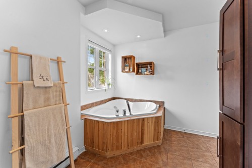 Salle de bains - 875 Rue St-Vincent, Saint-Jérôme, QC - Indoor Photo Showing Bathroom