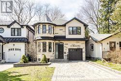 144 GRADWELL DRIVE Toronto, ON M1M 2N2