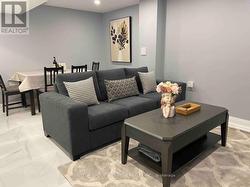 6042 STEVENS STREET Niagara Falls, ON L2E 3A3