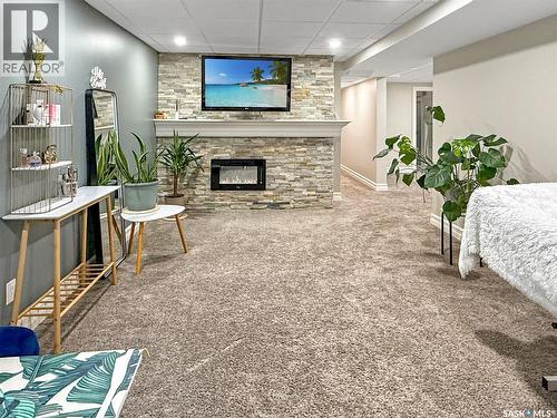 270 2Nd Avenue Se, Swift Current, SK - Indoor With Fireplace