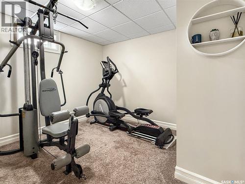 270 2Nd Avenue Se, Swift Current, SK - Indoor Photo Showing Gym Room