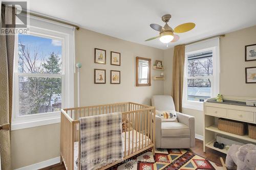 345 Tweedsmuir Avenue, Ottawa, ON - Indoor Photo Showing Bedroom