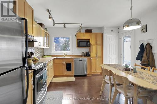345 Tweedsmuir Avenue, Ottawa, ON - Indoor Photo Showing Kitchen With Double Sink